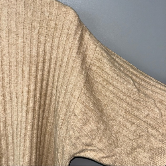 MBYM Loose Fit Sweater Size Small - Picture 9 of 11